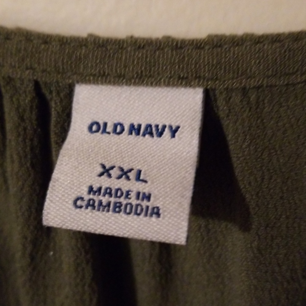 Old navy dress - Picture 2 of 4
